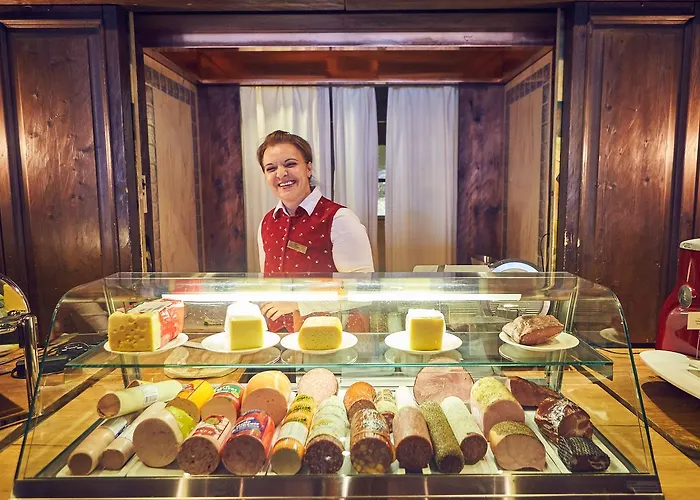 ホテル Arlberg Hospiz 5*